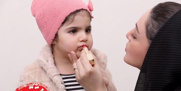 عکس شیلا خداداد و مادرش