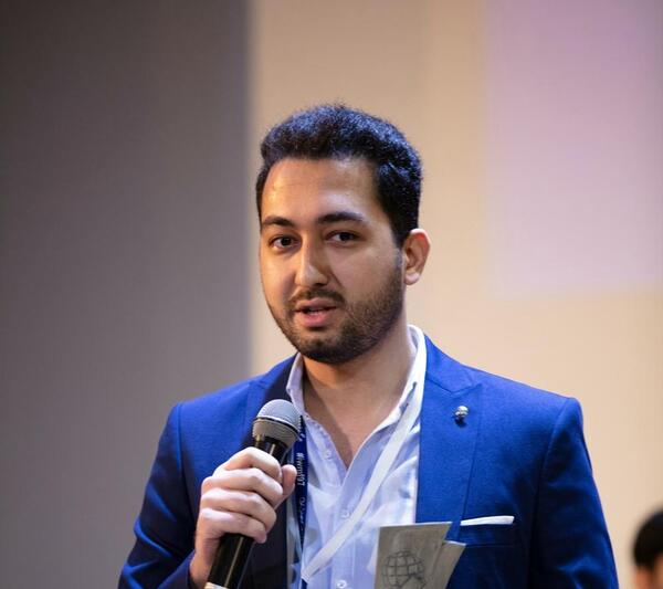 عکس ماشین زمان علی رازقی