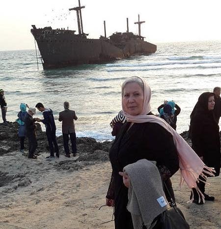 عکس صفا آقاجانی و خواهرش