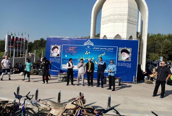 عکس پیاده روی در صبح