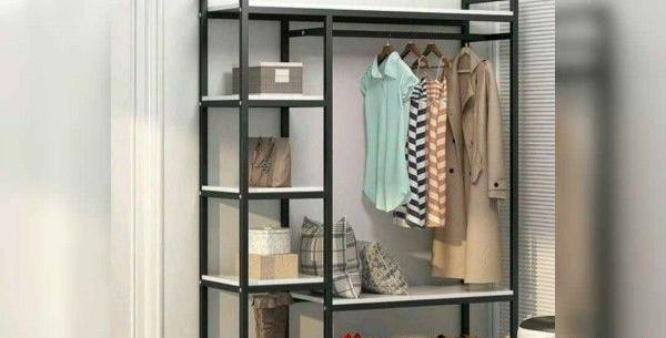 عکس رگال لباس ایستاده