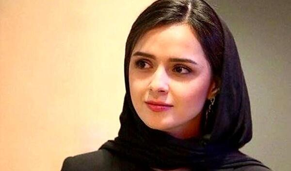 عکس ترانه علیدوستی در حال شنا