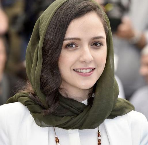 عکس ترانه علیدوستی در حال شنا