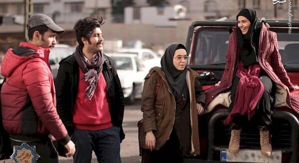 عکس ماشین لیلا در فیلم پدر