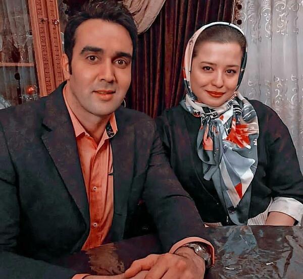 عکس آزیتا حاجیان با خانواده