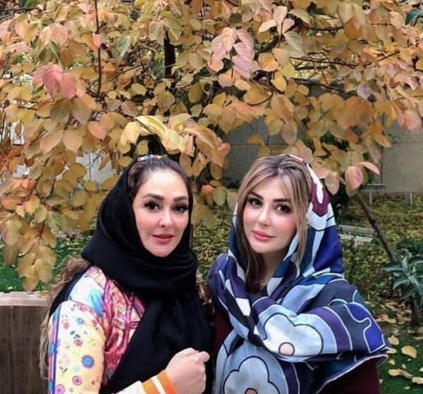 عکس الهام حمیدی و نیوشا ضیغمی