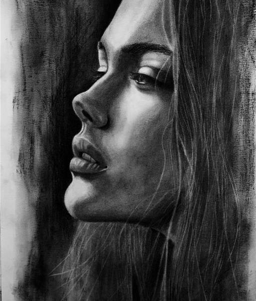 عکس نقاشی صورت سیاه قلم