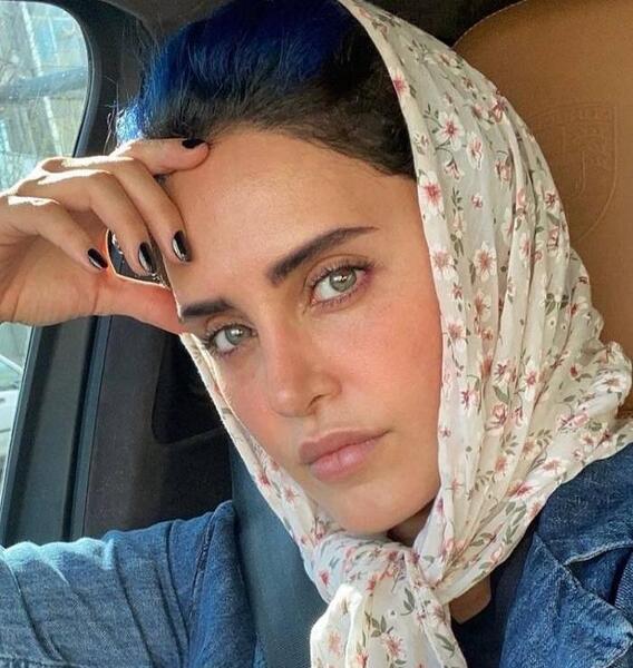 عکس بدون گریم آزاده صمدی