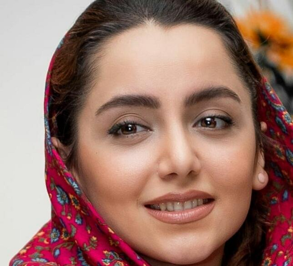 عکس پگاه آهنگرانی و نازنین بیاتی