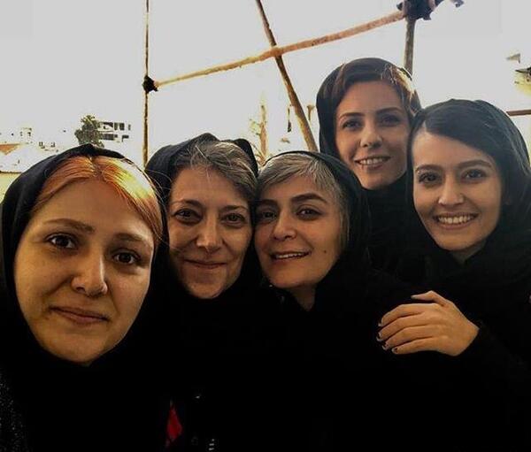 عکس سارا بهرامی و مادرش