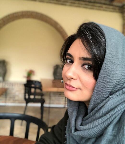 عکس لیندا کیانی با شلوارک
