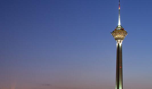 عکس لایه باز برج میلاد