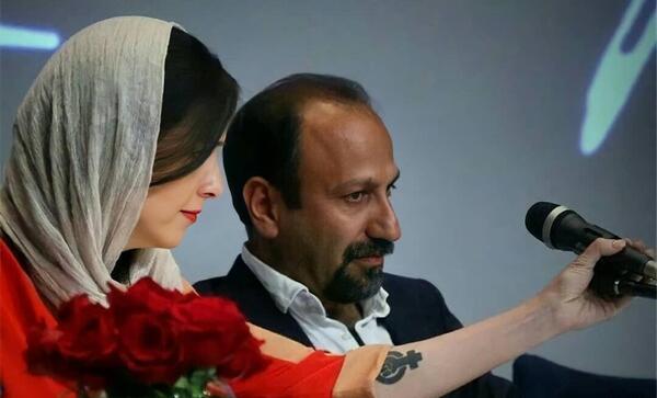 عکس خالکوبی ترانه علیدوستی روی دستش