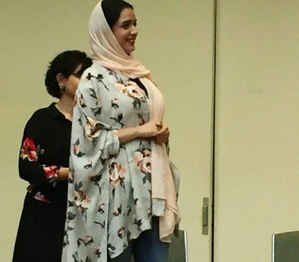عکس ترانه علیدوستی در ژاپن