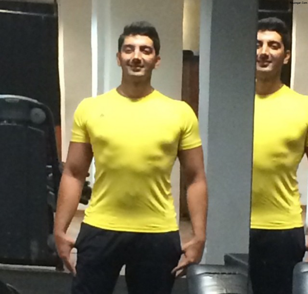 عکس فرزاد فرزین در باشگاه بدنسازی
