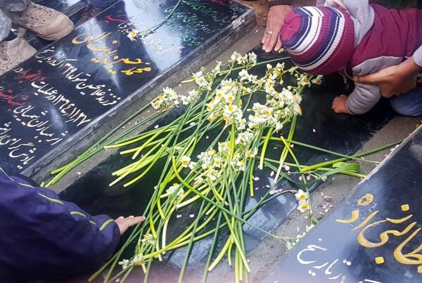 عکس سنگ قبر قاسم