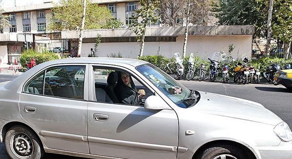 عکس دیدنی ماشین دختر آیت الله هاشمی رفسنجانی