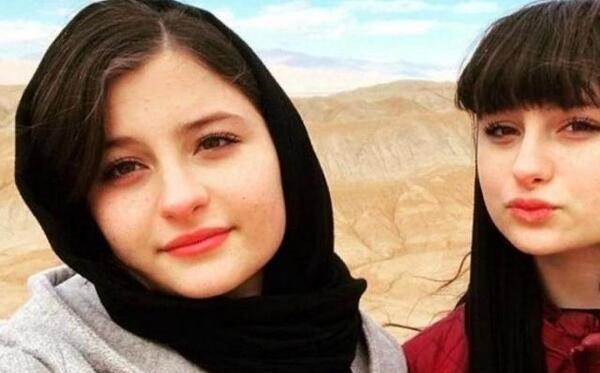 عکس نیکا فلاحی در استخر