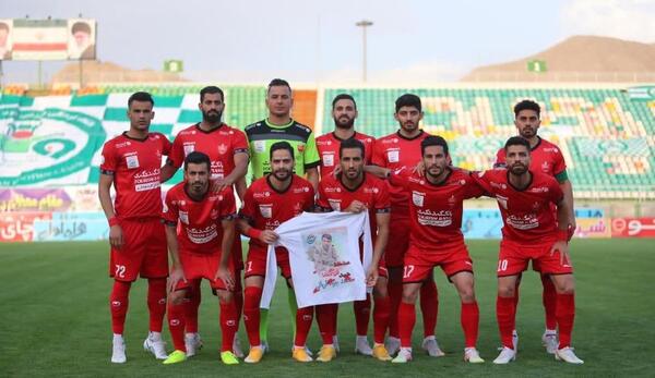 عکس های بازی ذوب آهن و پرسپولیس