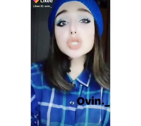 عکس نیکا فلاحی با لباس استقلال