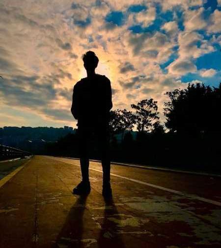 عکس پسر خوشگل که فیک نباشه