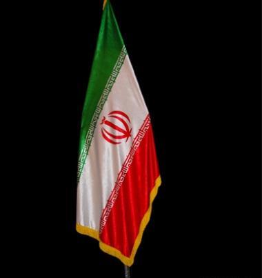 عکس پرچم ایستاده