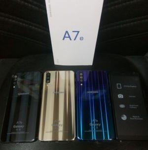 عکس گوشی a72019
