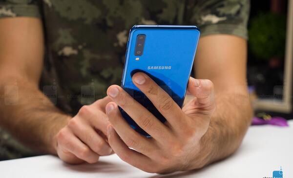 عکس گوشی a72019