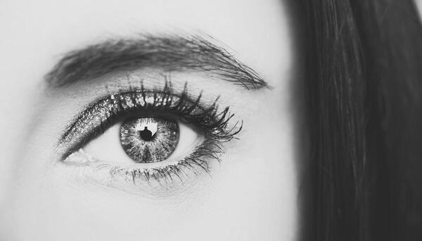 عکس چشم ساده برای پروفایل