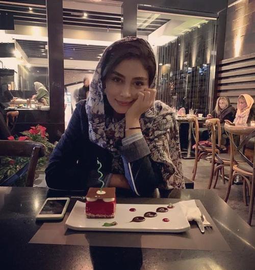عکس خواهر دیبا زاهدی