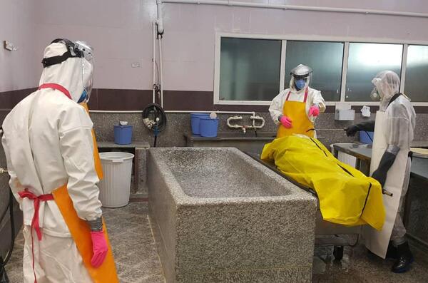 عکس علی انصاریان در غسالخانه