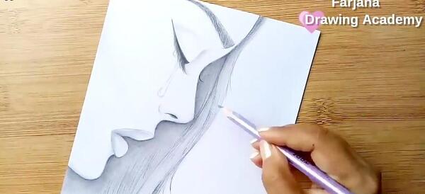 عکس نقاشی چهره نیم رخ دختر