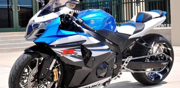 عکس موتور gsx r1000