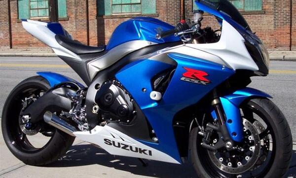 عکس موتور gsx r1000