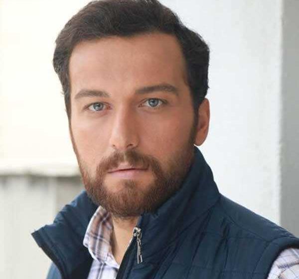 عکس ماشین فرهاد در سریال احضار