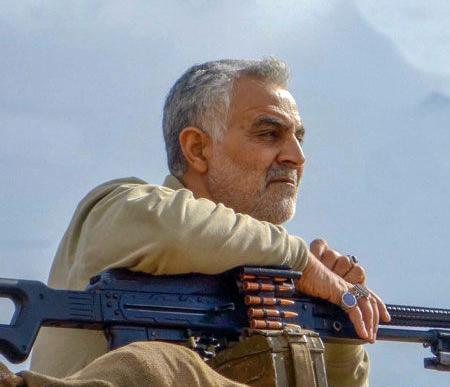 عکس سردار سلیمانی روی صندلی