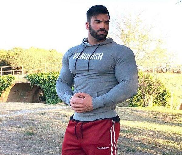 عکس پروفایل پسر ورزشکار