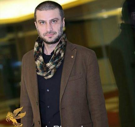 عکس شهرام حقیقت دوست با همسر