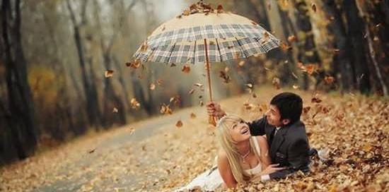 عکس پاییز و چتر