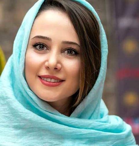 عکس الناز حبیبی و پسرش