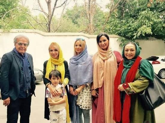 عکس حمید لولایی با خانواده