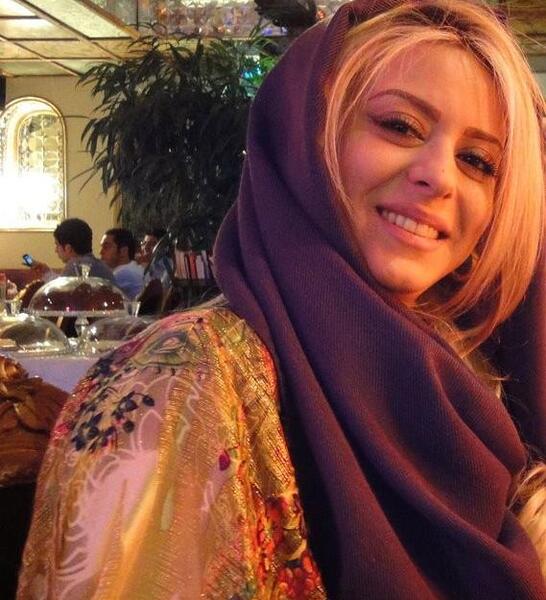 عکس زهرا اویسی و همسرش