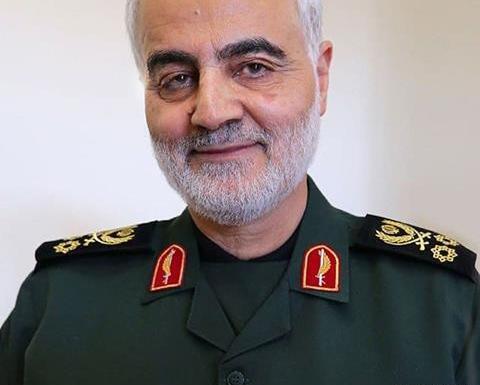 عکس سردار سلیمانی تنها