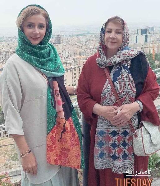 عکس شبنم قلی خانی و مادرش