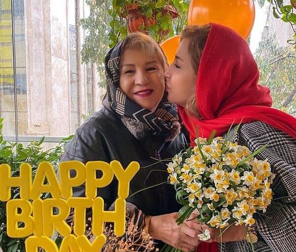 عکس شبنم قلی خانی و مادرش