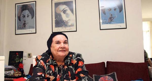 عکس از پوران فرخزاد