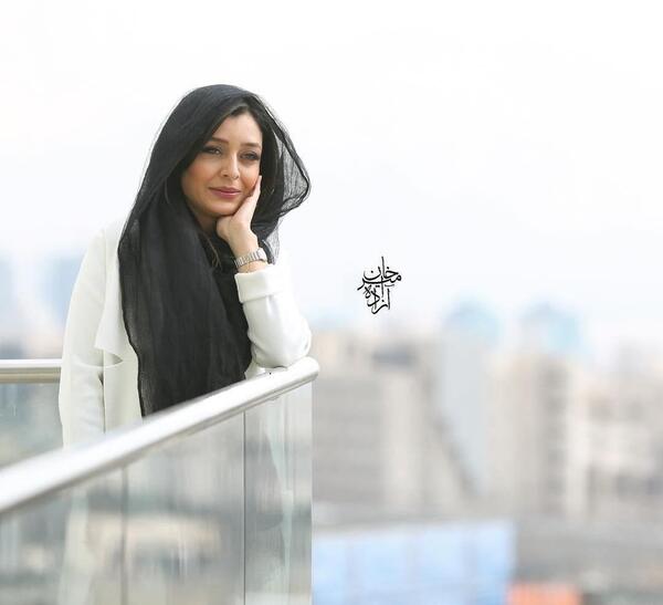 عکس ساره بیات در عادت نمی کنیم