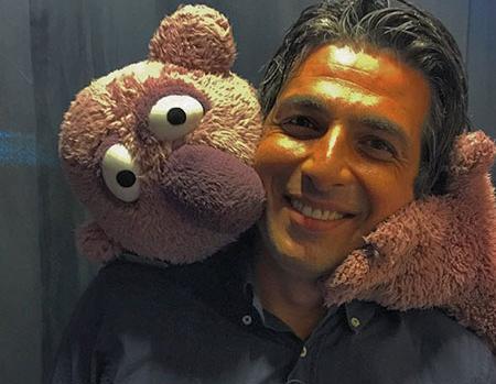 عکس حمید گودرزی تنها