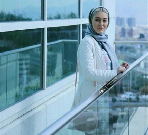 عکس های ایستاده سحر قریشی