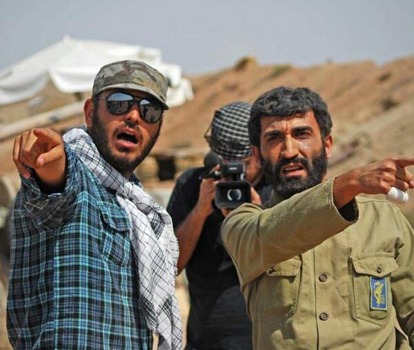 عکس ایستاده در غبار